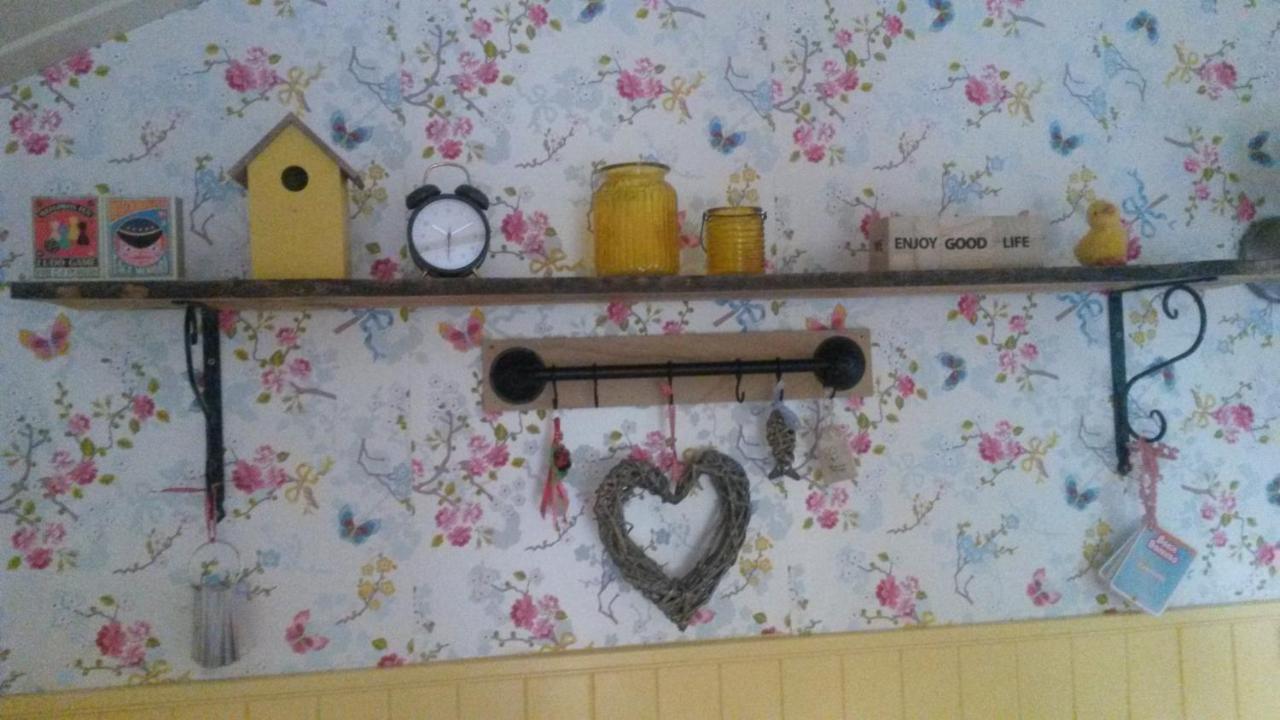 Pipowagen Camping Puur Genieten Bed & Breakfast Someren Dış mekan fotoğraf
